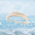 Eleganter Haarclip aus Elfenbein-Marmor-Acetat mit Amy Bear Gravur über Wasserlandschaft - Acetatplatte / Transparent Rosa Verdickt Halbrund (Ca. 12.5cm)