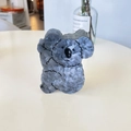 Süße Haarklammer in Koala-Form aus Acryl mit blauer Marmorstruktur für Damen - Grauer Koala - Klein