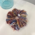 Kleurrijke mohair scrunchie met pluizige textuur en levendig gemengde vezel haarband - Rood en Blauw Mohair Stijl