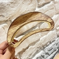 Grande molletta per capelli a mezzaluna con trama a venature di legno marrone per donna - Grande (13CM)