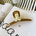 Large amber brown hair claw clip with cute cream bear doll and iridescent heart - Jelly Brown Bear Style (12.8cm)