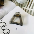 Minimalist hollow triangle shark hair clip in dark grey resin with golden metal spring - Approx 6cm / Transparent Black