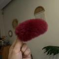 Pinza para el pelo de felpa rojo oscuro con textura de piel sintética suave invierno - Clip BB de Peluche Rojo Ancora