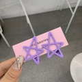 Par de pinzas para el cabello moradas con forma de estrella en tarjeta rosa - Estrella Hueca / Morado