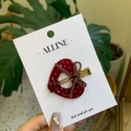 Pince à cheveux cœur rouge floral avec ours et nœud sur une pince bec de canard dorée - Pince Latérale Cœur Nœud Ours / Rouge