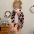 Klassischer Plüsch-Haarreif mit rosa Leopardenmuster und weicher Kunstpelz-Textur - Rosa Leopard