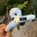 Pince à cheveux mignonne en peluche bleu clair avec motif chien et lettres MOM - Pince à Cheveux Peluche Chien Bleu