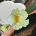 Pinza para el pelo con diseño de flor degradada verde y cinco pétalos para mujer chic - Verde