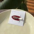 Pince à cheveux florale en acétate rouge avec strass brillants sur une carte - Rouge - Fleur Strass Pince à Bec de Canard