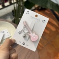 Pince à cheveux guitare en acrylique rose avec breloques cœur et étoile mignons - Guitare Rose - Pince Bec de Canard Pendentif Cœur Étoile