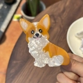 Lindo clip de pelo de perro Corgi hecho de acetato perlado en color naranja y blanco vivo - Corgi con la Lengua Afuera
