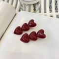Set di due fermagli per capelli minimalisti a cuore rosso con finitura in resina lucida - 1 paio / Rosso
