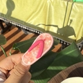 Haarklammer im Flip-Flop-Design aus rosa marmoriertem Acetat für den Sommer - Marmormuster Flip-Flop Stil / Rosa Marmormuster