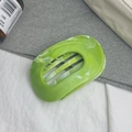 Elegante pinza per capelli in acrilico con motivo marmorizzato verde e bianco per donna - Sfumatura Verde Smeraldo