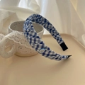 Serre-tête étroit en tissu à carreaux bleu et blanc avec détail du logo alo brodé - Serre-tête Fin / Style Plissé à Carreaux Bleus (alo)