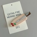 Roze acetaat haarclip met kers van strassteentjes en metalen eendenbek clip - Roze Khaki