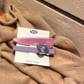 Set di fermagli per capelli con clip in acrilico rosa e fiore in raso viola lucido - Fermaglio laterale con fiore e strass / Rosa Viola