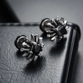 Pendientes de cruz gótica en plata vintage con piedra central de circonita negra de lujo - Cruz con Strass Negro (X715-B) Artículo Solo (Sin Par)