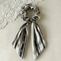 Elegant retro black and white patterned satin scrunchie with long streamers for women - Black and White (With Ribbon)