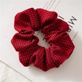 Elastico scrunchie con classico motivo a quadri rossi e neri in morbido tessuto di cotone - Quadri Rosso Vino