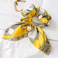 Gelber Seiden-Haargummi mit Schleifenbändern und elegantem Perlenanhänger-Detail - 12# Kette Gelb