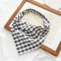 Foulard a triangolo elastico con classico motivo a scacchi bianco e nero - Fazzoletto a Quadri Neri