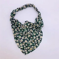 Floral daisy print hair bandana with elastic back strap in black and yellow finish - Headscarf / Dark Color