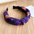 Serre-tête Halloween violet à nœud avec motifs citrouilles, chats noirs et chauves-souris - Bandeau à Nœud Citrouille Violette