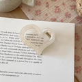 Molla per capelli a forma di cuore bianco crema in resina con design a intaglio - Stile Cuore Beige Gelatina