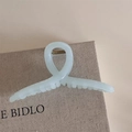 Elegant light blue matte hair claw clip with marble texture for a chic Korean style look - Crisscross Style / Blue