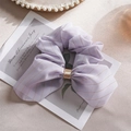 Chouchou élégant en mousseline violet clair avec boucle en métal et rayures dorées - Tissu Soie Argentée Gris Avec Oreilles À Boucle