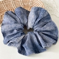 Elastico per capelli blu denim con glitter argento e design a volant multistrato - Stile Overlock Grigio Blu