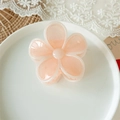 Pince à cheveux fleur en acrylique pêche sur assiette blanche avec décor en dentelle - Pince Fleur Orange (Bord Blanc) 7.5cm