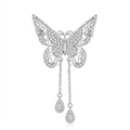 Dettaglio spilla a farfalla traforata con nappe e zirconi bianchi scintillanti - Argento (XK26Y0019-2)