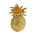 Spilla a forma di ananas in lega dorata con cristalli colorati e strass scintillanti - Spilla Ananas Gialla