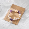 Handgefertigtes Ozean-Perlenarmband mit lila Kristallen, Muscheln und Seestern auf Wunschkarte - Lila Stein Seestern (BR26Y0108-2)
