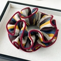Coletero extragrande hecho a mano de punto a rayas marrones con diseño de colores - Rayas Multicolor Borde Rojo / Pequeño (13CM)