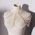 Elegante mehrlagige Perlen-Körperkette mit goldener Kette für formelle Kleider - Weiß/Gold(NS-J6599G)