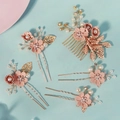 Set pettine per capelli con fiori di stoffa rosa, foglie dorate e perle da sposa - Stile Fiore Rosa (HS-J7311GPINK)