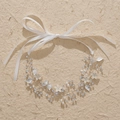 Diadema de novia hecha a mano con perlas blancas, cristales y hojas plateadas - Plateado (HS-J2677S)