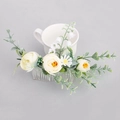 Braut Haarkamm mit cremefarbenen Rosen, Gänseblümchen und grünen Blättern für Hochzeiten - Blumen Haarkamm (HS-J4364) / Cremeweiß