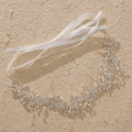 Bandeau de mariée élégant avec perles blanches et strass sur branches en fil d'argent - Argenté
