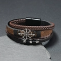 Bracciale multistrato in pelle da uomo con ciondoli nordici e chiusura magnetica - caffè