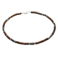 Collana di perle in guscio di cocco con legno marrone scuro e pietre grigie - Perle Grigie