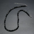 Collana bohémien in pietra tigre con perle nere opache e distanziatori in metallo - Stile Perle di Vetro Nere