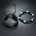 Retro kralenarmband set met kruishanger en Sint Benedictus leren band armband - Zwart Leer Met Groen Zwart Witte Kralen (Kleur 4)