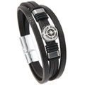 Detailansicht eines mehrlagigen schwarzen Lederarmbands mit Kompass und Magnetverschluss - Kaffeebraun