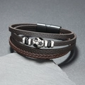 Mehrlagiges Herren-Lederarmband in Dunkelbraun mit Fußball-Perle und Magnetverschluss - Kaffeebraun