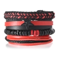 Dettaglio di un bracciale multistrato fatto a mano con perline di legno e cordino intrecciato - Stile Stella (Stile 2)
