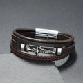 Pulsera retro multicapa de cuero marrón para hombre con dije de plata y cierre magnético - café